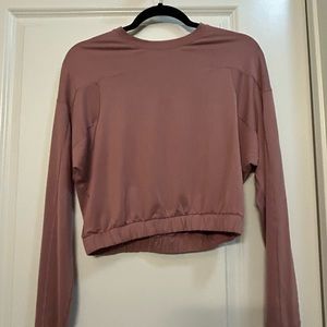 Lululemon Cropped Long Sleeve Top